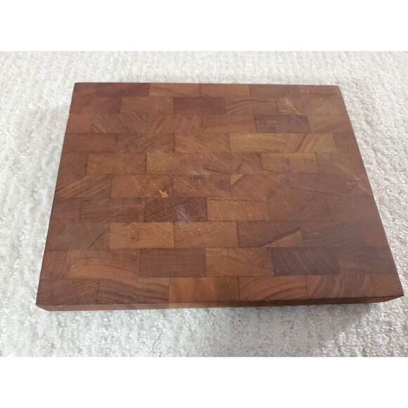 Genuine Teak Siamese Designed by Ernest Sohn 8"x10" Cutting Board - Picture 2 of 9